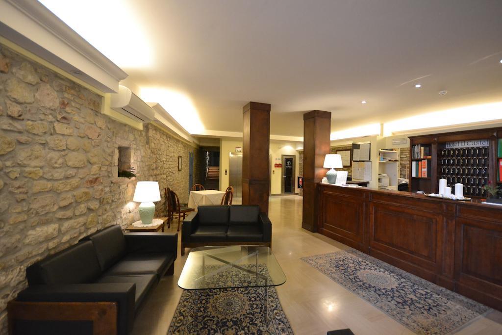 Hotel Il Castello Ассизи Экстерьер фото